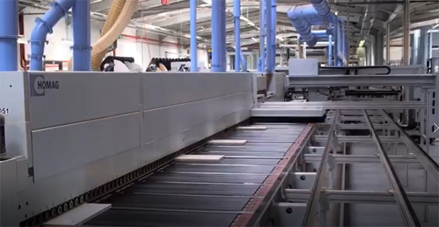 雅風(fēng)家具板式車(chē)間26